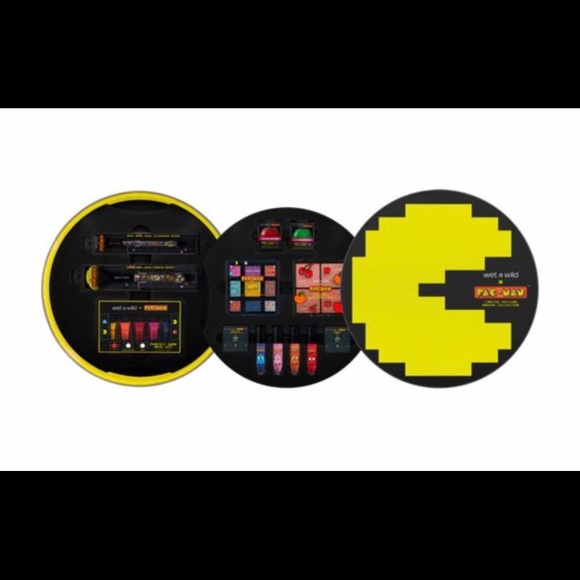 GiANT BOX Wet n wild PAC-MAN Limited Ed makeup set - Picture 2 of 8